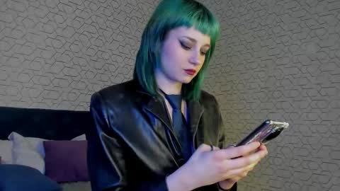 Emmy online show from 04/23/26, 09:41