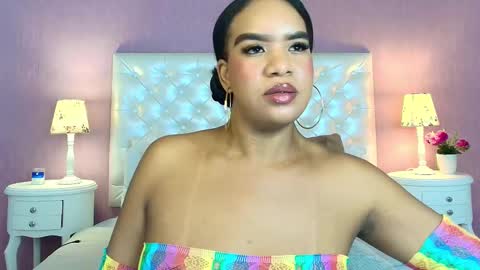 Snapshot of scarleett_fox_ chatting on 10/19/25, 09:04 Scartlett online show from 10/19/25, 09:04