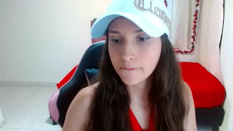 Snapshot of scarlet771776 chatting on 12/04/25, 05:43 scarlet771776 online show from 12/04/25, 05:43