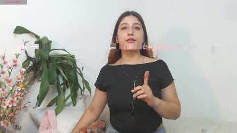 scarlet_100 online show from 04/13/26, 03:56