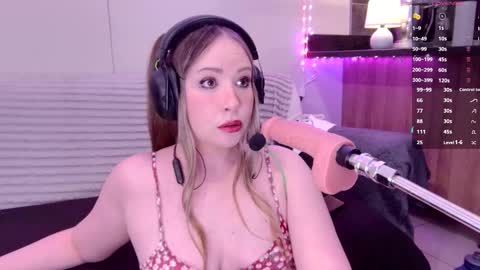 Snapshot of scarlet_carnal chatting on 09/20/25, 09:49 Scarlet Carnal -  online show from 09/20/25, 09:49