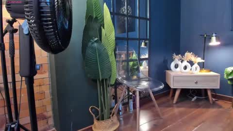 Scarlet Edwars online show from 04/21/26, 07:06