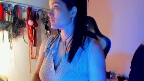 scarlet taylor kennedy online show from 04/09/26, 11:21
