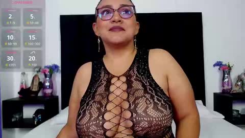 Scarlet Ray  online show from 09/09/25, 11:43