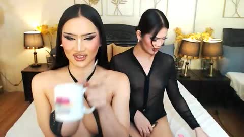 Scarlet online show from 04/18/26, 06:28