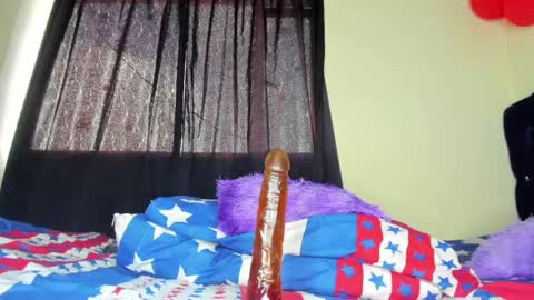 scarlet_tommy online show from 02/19/25, 09:36