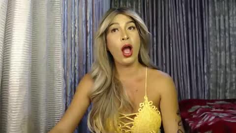 Snapshot of scarlet_ts69 chatting on 01/01/25, 02:52 scarlet online show from 01/01/25, 02:52