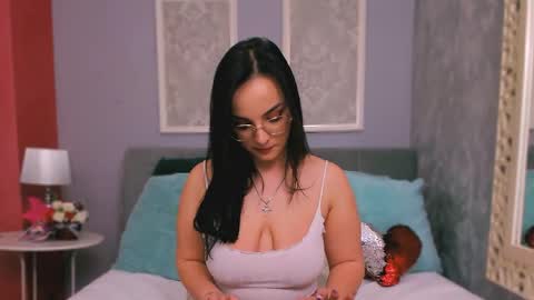 Scarlet online show from 03/10/26, 06:24