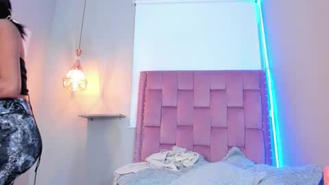 scarlet_vixen_ online show from 03/09/26, 12:53