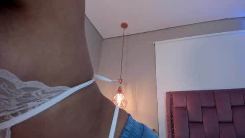 scarlet_vixen_ online show from 03/25/26, 01:17