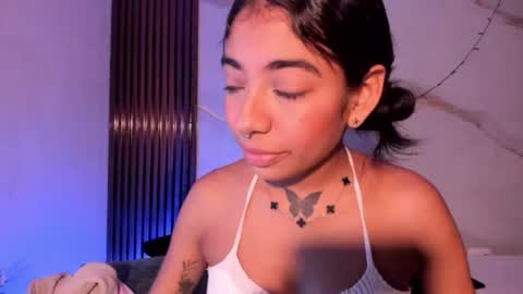 scarlet_vixen_ online show from 07/25/26, 12:36