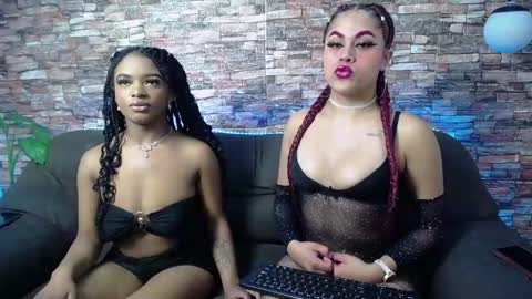 scarlet and roxane online show from 04/26/26, 03:37