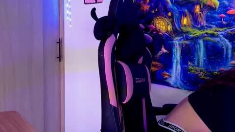 Scarlet online show from 01/13/26, 06:46