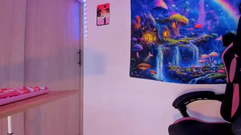 Scarlet online show from 02/26/26, 03:33