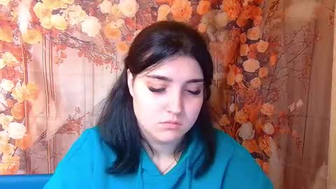 Snapshot of scarletcargo chatting on 11/09/25, 05:44 ScarletCargo online show from 11/09/25, 05:44