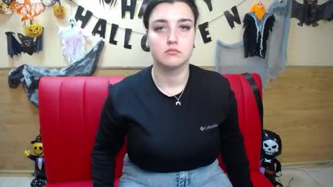 Snapshot of scarletcargo chatting on 11/11/25, 11:54 ScarletCargo online show from 11/11/25, 11:54