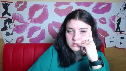 Snapshot of scarletcargo chatting on 12/15/25, 06:06 ScarletCargo online show from 12/15/25, 06:06