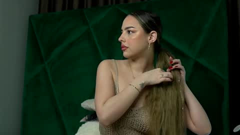 Scarlet online show from 02/05/26, 11:53