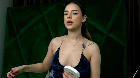 Scarlet online show from 02/18/26, 11:44