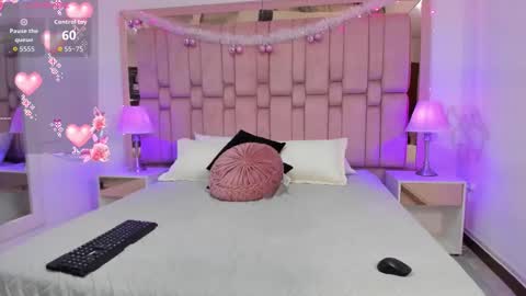 Scarlet online show from 12/14/25, 03:28