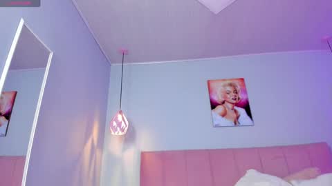 Snapshot of scarletgv chatting on 01/13/25, 07:21 Scarlet online show from 01/13/25, 07:21