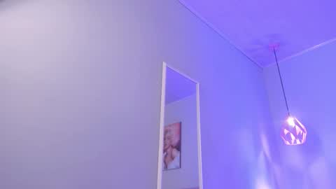 Snapshot of scarletgv chatting on 12/01/25, 04:06 Scarlet online show from 12/01/25, 04:06