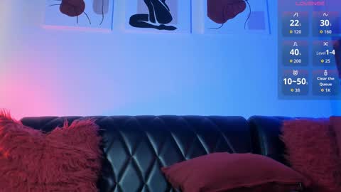 Snapshot of scarleth061 chatting on 10/16/25, 01:06 scarleth061 online show from 10/16/25, 01:06