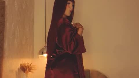 Snapshot of scarleth_lux_ chatting on 12/14/25, 11:42 Scarleth online show from 12/14/25, 11:42