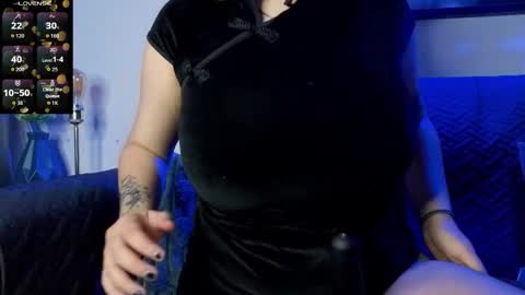Snapshot of scarleth_shadow chatting on 09/10/25, 01:38 SCARLETH online show from 09/10/25, 01:38