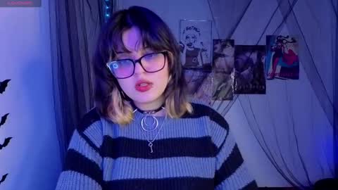 Snapshot of scarleth_shadow chatting on 11/28/25, 12:24 SCARLETH online show from 11/28/25, 12:24