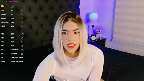 Snapshot of scarleth_sweety chatting on 05/24/26, 02:05 scarleth_sweety online show from 05/24/26, 02:05
