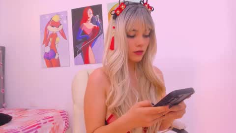 Scarletliz online show from 11/24/25, 08:30