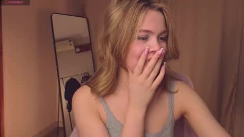 scarletmarney online show from 03/26/26, 03:12