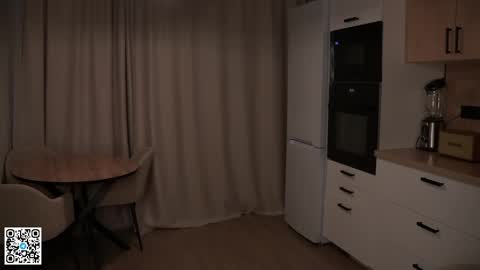 Scarlet online show from 04/13/26, 09:09