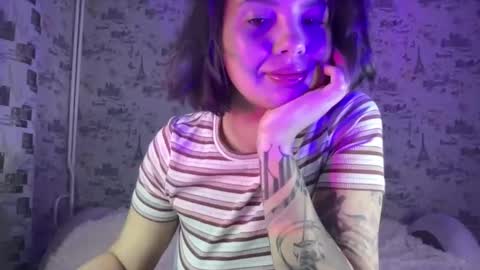 Snapshot of scarletpetal chatting on 10/18/25, 11:55 scarletpetal online show from 10/18/25, 11:55