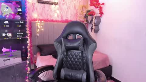 Scarlett online show from 04/15/26, 08:20