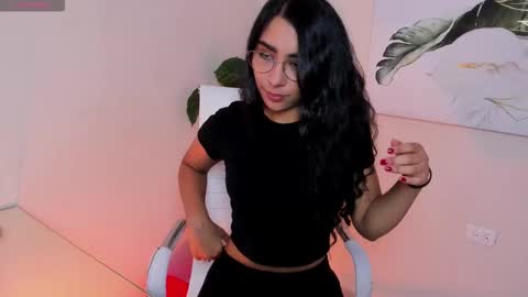 Snapshot of scarlett25__ chatting on 02/10/26, 08:02 Scarlett online show from 02/10/26, 08:02