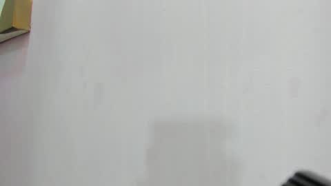 Scarlett 3 online show from 11/25/25, 03:06