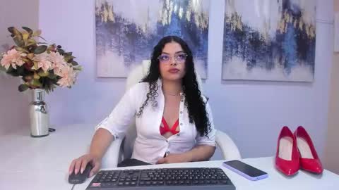 Scarlett online show from 03/25/26, 09:10