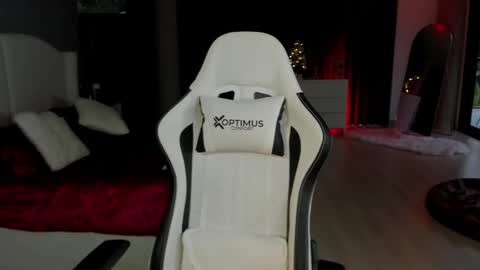 juli online show from 01/15/26, 10:46