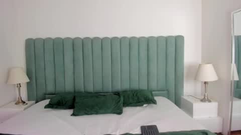 scarlett__noir online show from 04/17/26, 09:07