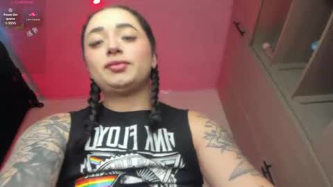 Snapshot of scarlett_collins_ chatting on 05/11/26, 12:11 SCARLETT COLLINS online show from 05/11/26, 12:11