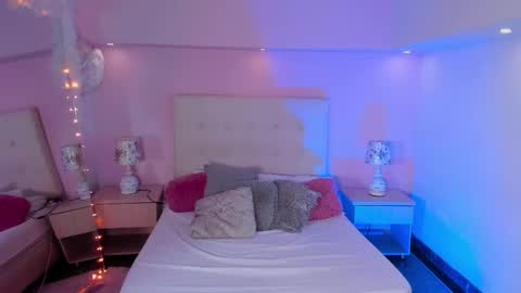 Scarlett  online show from 03/04/25, 01:45