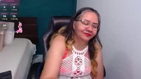 Scarlett  online show from 11/19/25, 09:15