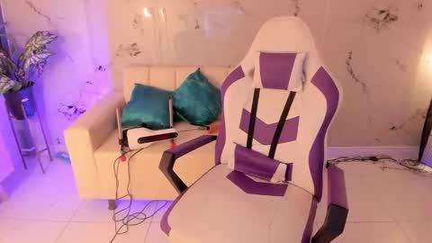 scarlett_enjoy1 online show from 09/12/25, 01:55