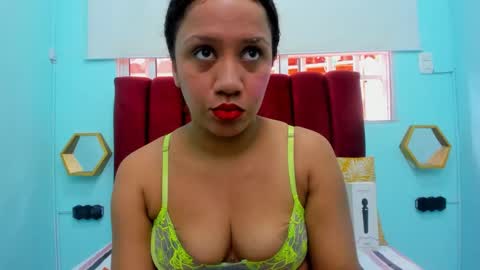 scarlett_fox20 online show from 02/20/26, 01:44