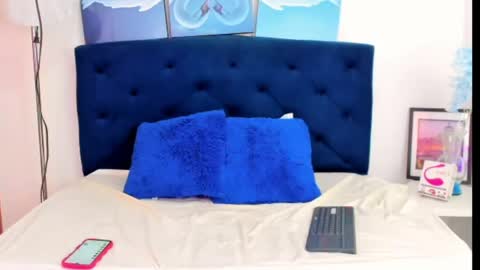 scarlett_glows2 online show from 04/21/26, 07:06