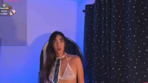 Snapshot of scarlett_grand chatting on 01/11/25, 04:38 Scarlett Grand online show from 01/11/25, 04:38