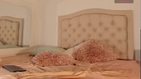 Snapshot of scarlett_grand chatting on 02/10/25, 06:20 Scarlett Grand online show from 02/10/25, 06:20