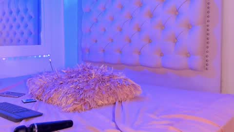 Snapshot of scarlett_grand chatting on 03/08/25, 08:35 Scarlett Grand online show from 03/08/25, 08:35